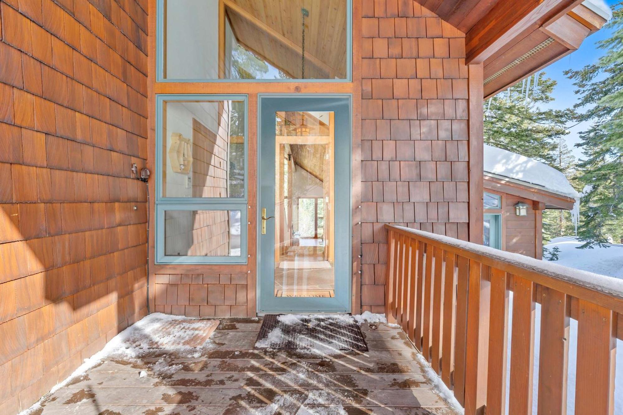 Pet-Friendly Home Deck 1 Mile To Alpine Meadows Exterior photo