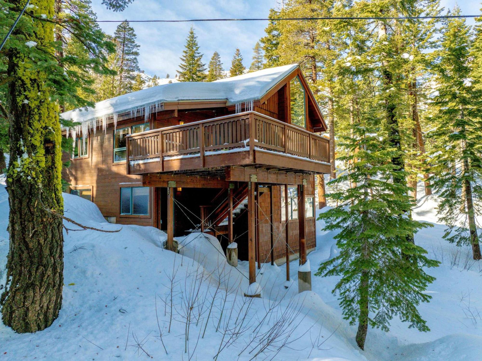 Pet-Friendly Home Deck 1 Mile To Alpine Meadows Exterior photo