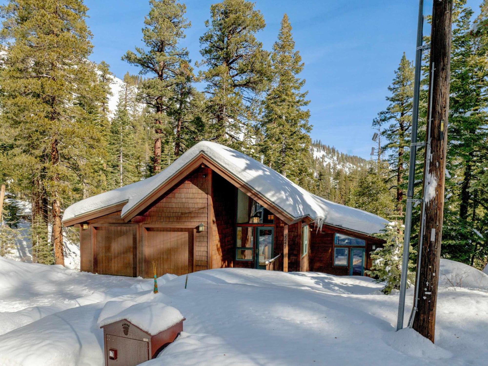 Pet-Friendly Home Deck 1 Mile To Alpine Meadows Exterior photo